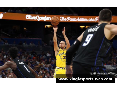 库里因伤缺席关键比赛，勇士连败三场，球迷担心他的身体状况