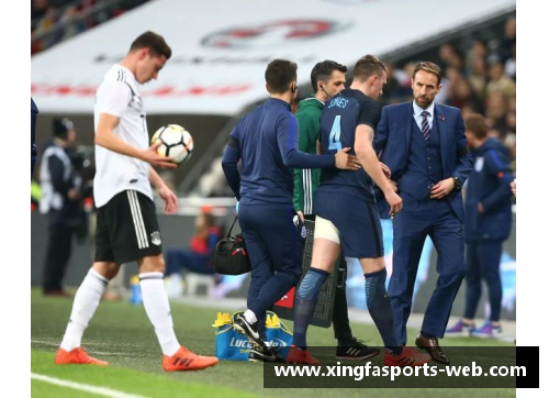 曼联后防大将恢复训练，或将在下场比赛复出！ - 副本